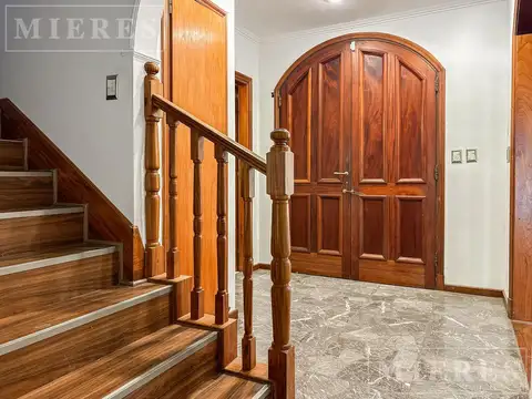 Casa en Alquiler en La Horqueta, USD 4.000
