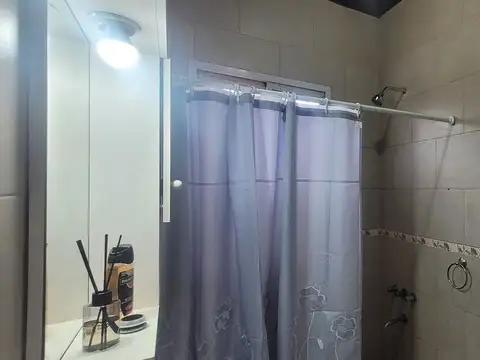 CASA 3 AMBIENTES MAS MONOAMBIENTE FONDO LOTE 10x36