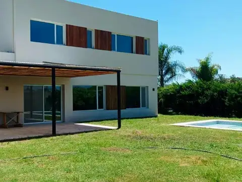 Casa en Venta en San Matias, USD 369.000