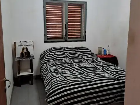 CASA EN ALQUILER CON DPTO. INTERNO