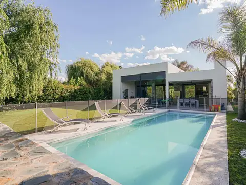 Avenida Patricias Argentinas al 4500