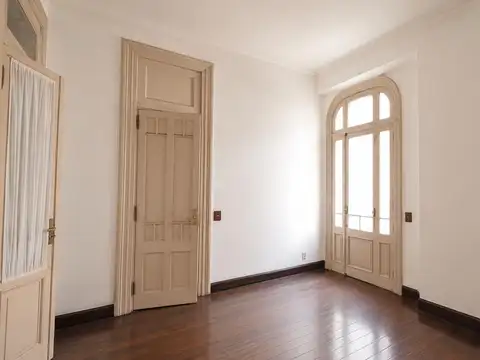 Departamento en Venta 80 años