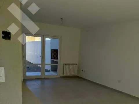 Depto Tipo Casa 3 ambientes con 1 baño