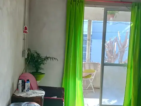 Depto Tipo Casa en Venta de 6 ambientes