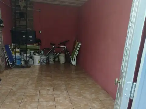 Depto Tipo Casa 6 ambientes con 2 baños