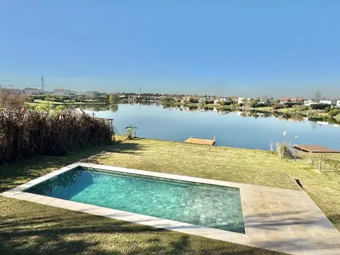 Casa en Venta en San Benito, USD 720.000