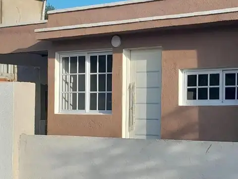 VENDO casa a estrenar en VALLE DE ANISACATE