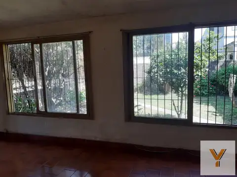 Casa en Alquiler en Villa Luzuriaga, $ 950.000