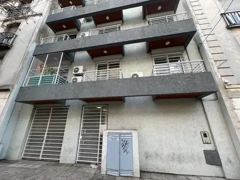 Terrada 100, Piso 3