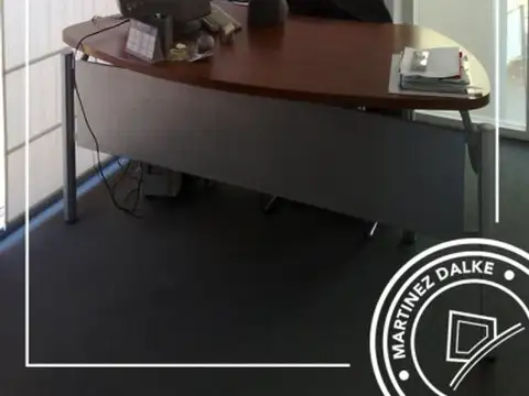 Edificio de tres LOCALES / OFICINAS en Villa Allende