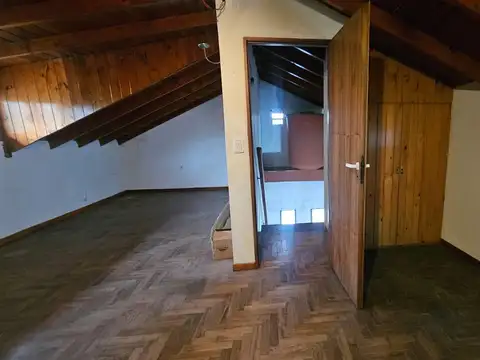 Depto Tipo Casa en Alquiler 45 años