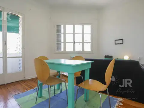 DEPARTAMENTO 2 AMBIENTES EN VENTA ,FRENTE MUY LUMINOSO