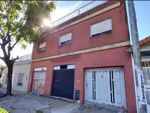 SE VENDE PROPIEDAD A REFACCIONAR EN MORÓN SUR