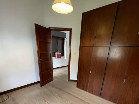 Casa 5 ambientes con 1 baño