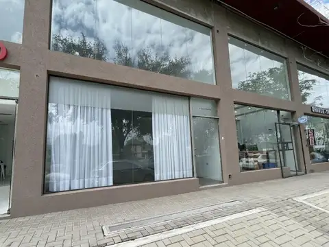 LOCAL COMERCIAL | COMPLEJO CONDO 1 | BARRIO ARGUELLO