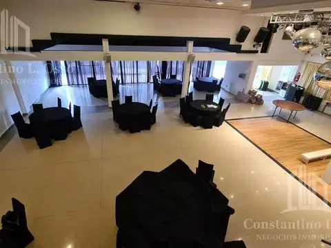 Locales - salones eventos - concesionarias- en alquiler- lote 1500 m2