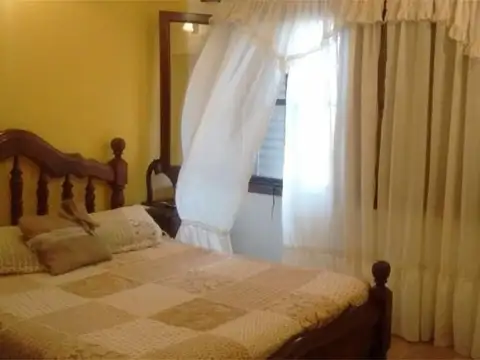 El Salvador 572 , Piso PB