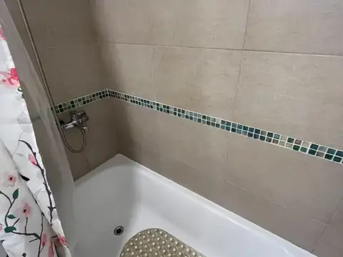 Venta. Departamento 2 ambientes. Belgrano y Salta.