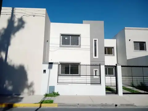 Casa en Alquiler de 2 dormitorios