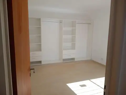 ALQUILER – EXCELENTE CASA 3 AMBIENTES – ITUZAINGÓ