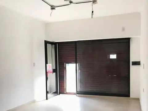 Local en Alquiler en 13/35 y 36 La Plata - Alberto Dacal Propiedades