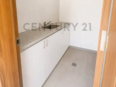 Casa en Venta en Russell, USD 278.000