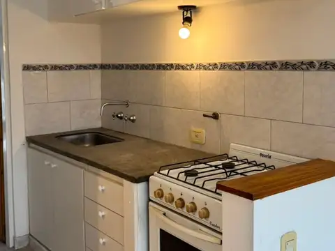 Depto Tipo Casa en Venta de 1 dormitorio