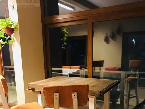 Casa 5 ambientes con 4 baños