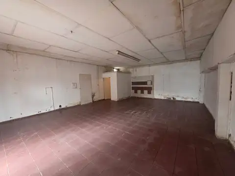 Casa con Galpón en Venta -Calle Jesús Serna- Maipú