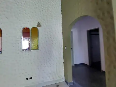 Depto Tipo Casa en Alquiler en Banfield, $ 750.000