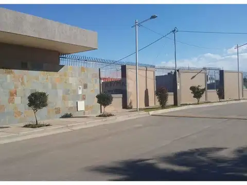VENTA - CASA Bº PRIVADO 2 HABITACIONES - MAIPU