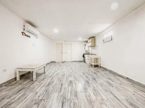 Depto Tipo Casa en Alquiler de Monoambiente