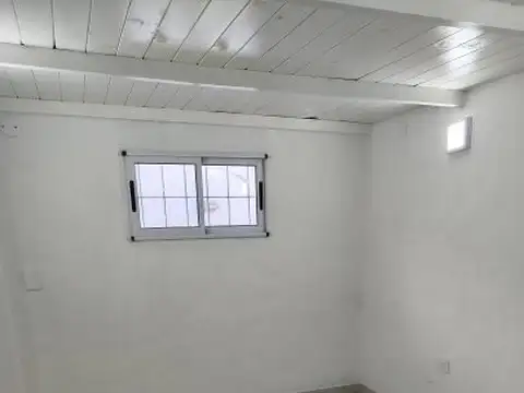 Depto Tipo Casa Monoambiente con 1 baño