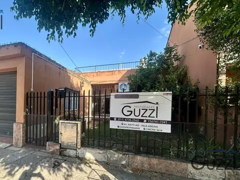 Venta de casa lote propio 3 ambientes con cochera en Villa Adelina, APTA CREDITO