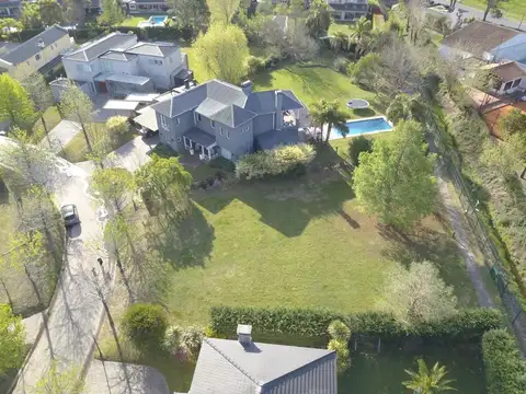 Terreno en Venta de 866,0 m2