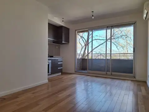 DEPARTAMENTO EN ALQUILER, FRENTE BALCÓN, COCHERA, PILETA