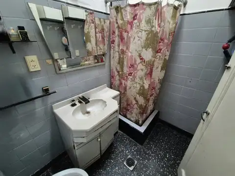 CASA 3 AMB CON COCHERAS Y  FONDO LIBRE en San Martin