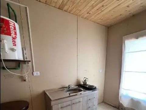 Casa 2 ambientes con 1 baño