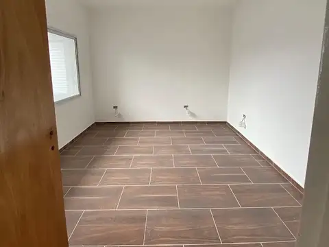 Depto Tipo Casa en Venta con 1 cocheras