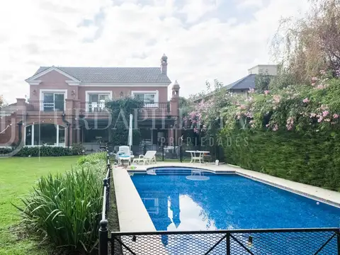 Casa en venta en Club De Campo Pueyrredon