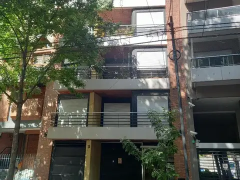Avalos 2100, Piso 1