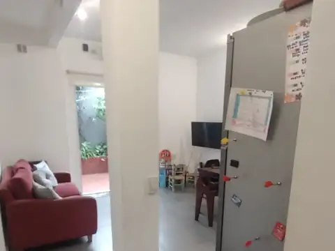 Depto Tipo Casa en Venta 50 años