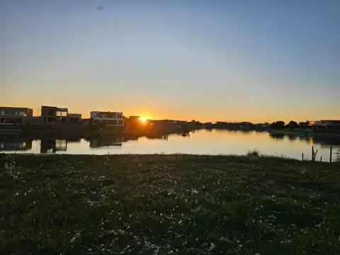Venta Terreno en San Sebastian Area 10 cul de sac con vista abierta al lago. Escobar