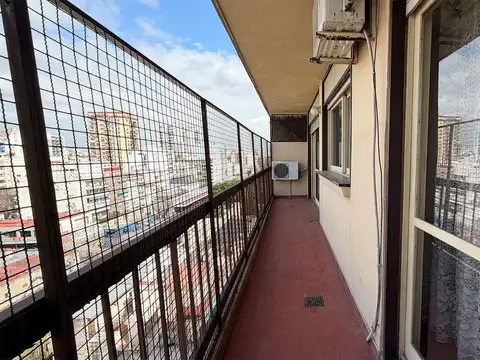 DEPARTAMENTO EN VENTA 3 AMBIENTES CON DEP., FLORES