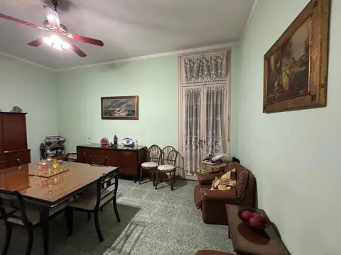 Depto Tipo Casa en Venta de 5 ambientes