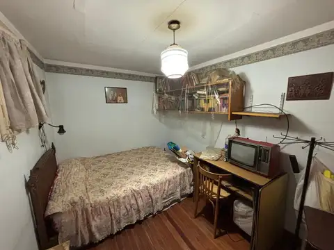 Depto Tipo Casa 5 ambientes con 2 baños