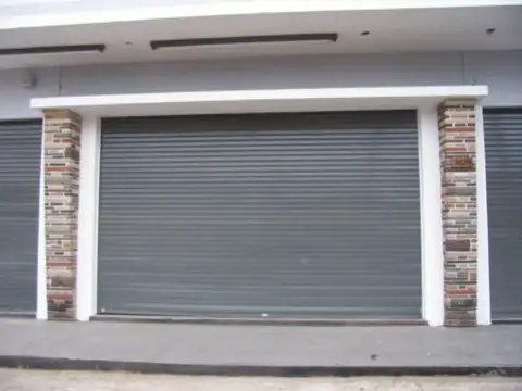 Local en Venta en Rafael Calzada, USD 420.000