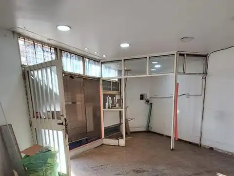 VILLA DEVOTO RAMON LISTA 5200 ESQ.CALDERON DE LA BARCA. LOCA