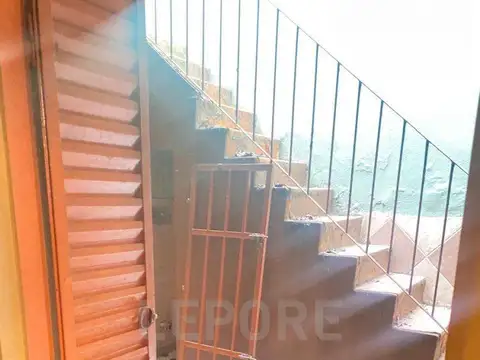 Depto Tipo Casa en Venta de 5 ambientes