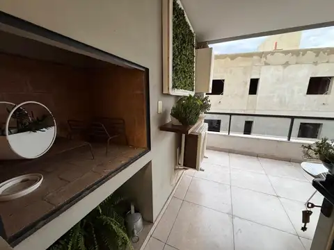 Departamento en Alquiler con 1 cocheras